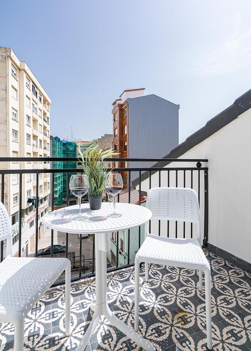 Alojamientos Turisticos Con Terraza En Santander Lapera Esterno foto
